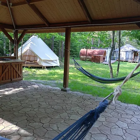 Jurty I Namioty W Lesie Kotfalas Glamping Swietokrzyskie-Spa Skarzysko-Kamienna Exterior photo