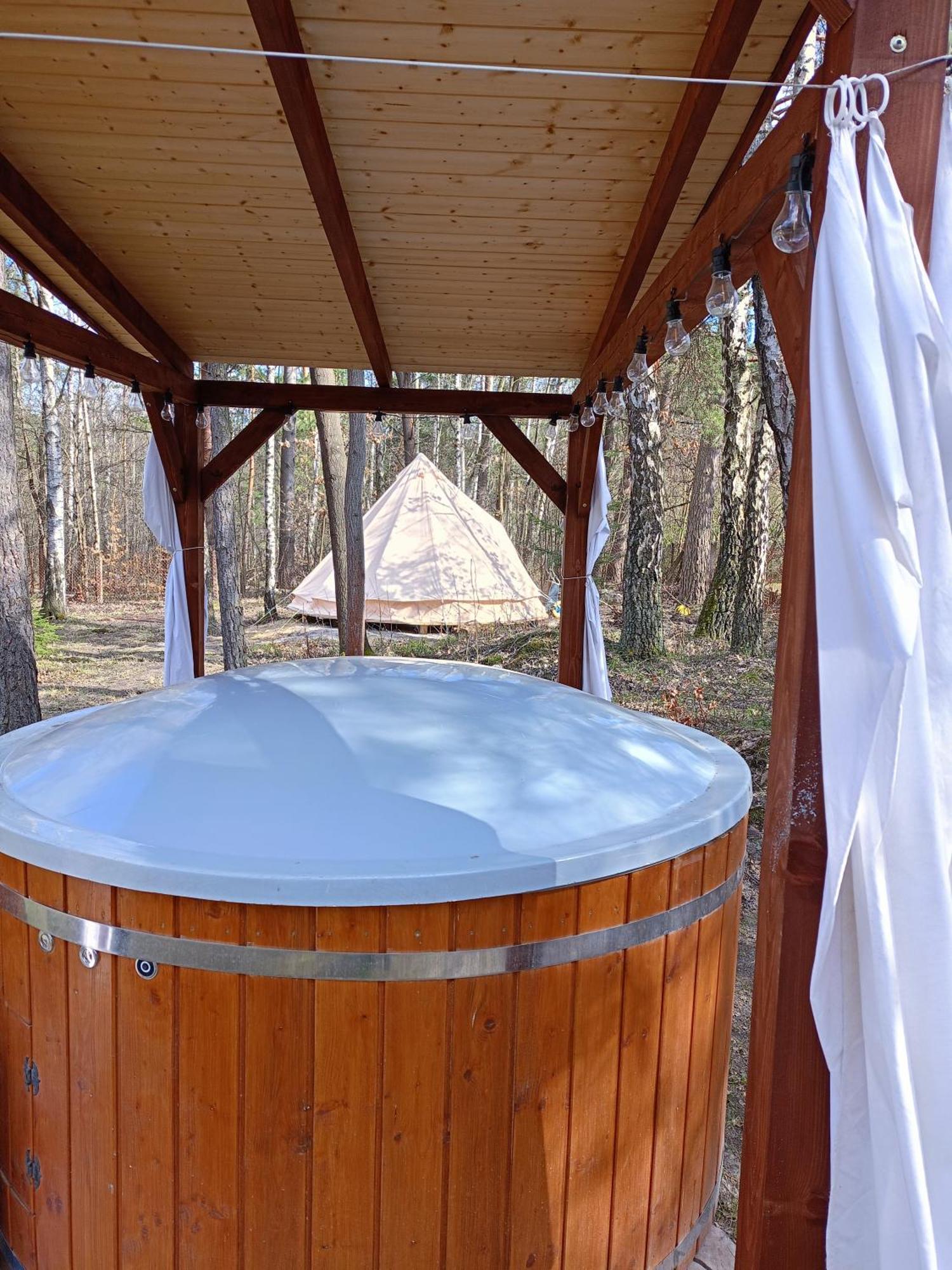 Jurty I Namioty W Lesie Kotfalas Glamping Swietokrzyskie-spa Luxury tent